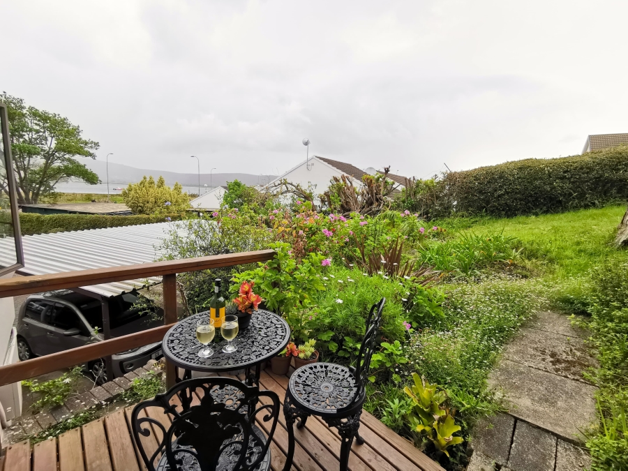 To Let 1 Bedroom Property for Rent in Knysna Central Western Cape